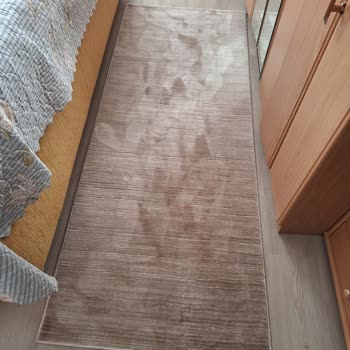 Ayıplı Halıdaki İplik Çıkmaları Ve Ayak İzleri Nedeniyle Değişim Ve İade Talebi