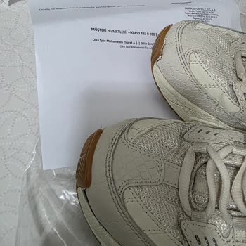 Skechers Ayakkabılarda 10 Ayda Açılma Ve Yırtılma: Kullanıcı Hatası İddiaları Reddedildi