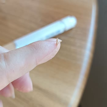 Nivea Göz Altı Kremi Ucundaki Sert Plastik Parça Cildimi Çizdi Ve Müşteri Hizmetine Ulaşamıyorum