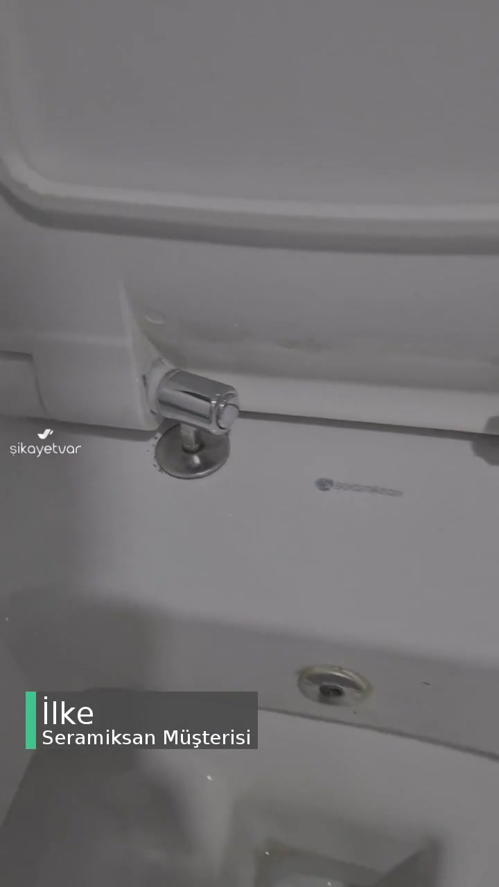 Seramiksan Klozet Kapağı Menteşesi Kırıldı videonun kapak resmi