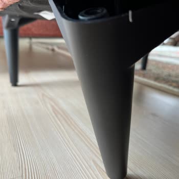 Divanev Oturma Takımında Tekli Berjer Ayağı İki Gün İçinde Kırıldı Ve Dayanıklılık Sorunu