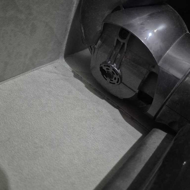 Dyson V15 Ana Başlık Tekerleği Kırılması İçin Ücretsiz Parça Değişimi Talebi