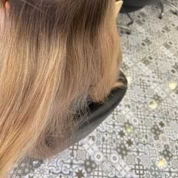 Uğurcan & Şahin Hair Stüdyo Diplerimi De Boyayıp Saçımı Pembe Bir Renge Çevirdiler