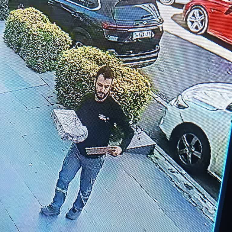 Derimod'da Eksik Bot Gönderimi Ve Müşteri Hizmetlerinin Yetersiz Cevabı