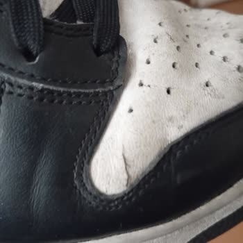 Nike Dunk Ayakkabısında Erken Çatlama Ve Mağazanın Kusur Reddetmesi