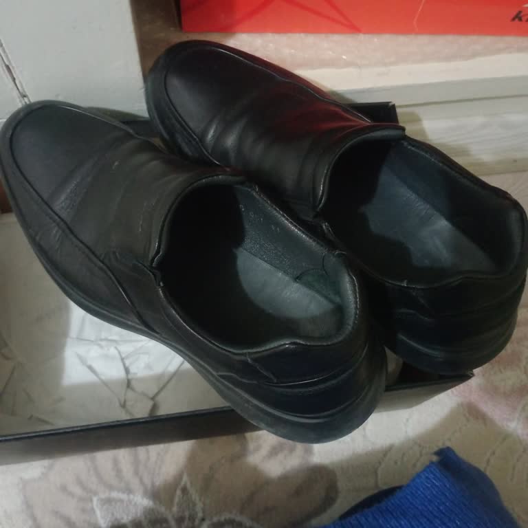 İnci Deri Kışlık Ayakkabısı Sağlık Sorunu Yaratıp Babamın Ayağında Kanamalı Yaralar Açtı