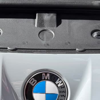 Yeni BMW 420i Tesliminde Boya Kalkması Ve Eksik Hoparlör Logosu Nedeniyle Hayal Kırıklığı