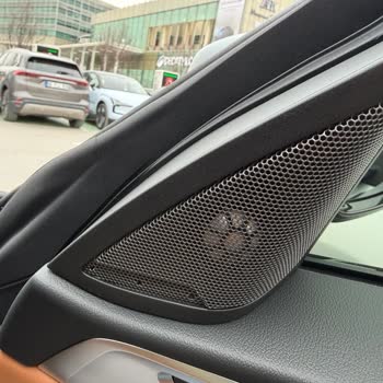 Yeni BMW 420i Tesliminde Boya Kalkması Ve Eksik Hoparlör Logosu Nedeniyle Hayal Kırıklığı