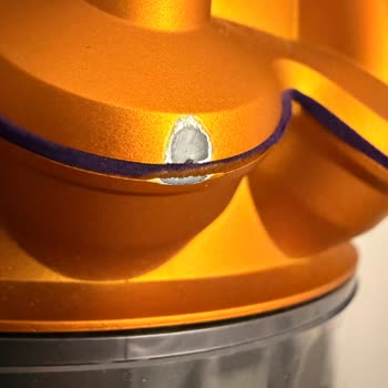 Dyson V15 Detect'te Boya Soyulması Ve Çekiş Gücü Düşüşü Garanti Talebi