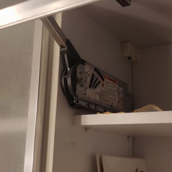 Blum Kapak Amortisörleri Arıza Verdi, Yedek Parça Bulunamıyor