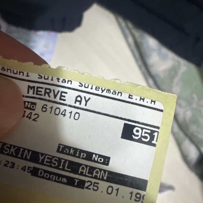 Yanık Olan Hastanın Acil Serviste Bekletilmesi Ve Ücret İadesi Talebi