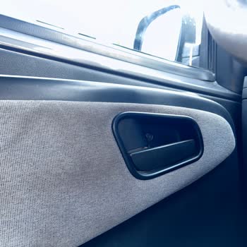 Görselde Yeni Ford Tourneo, Gerçekte Yıpranmış Fiorino, Güvenim Sarsıldı