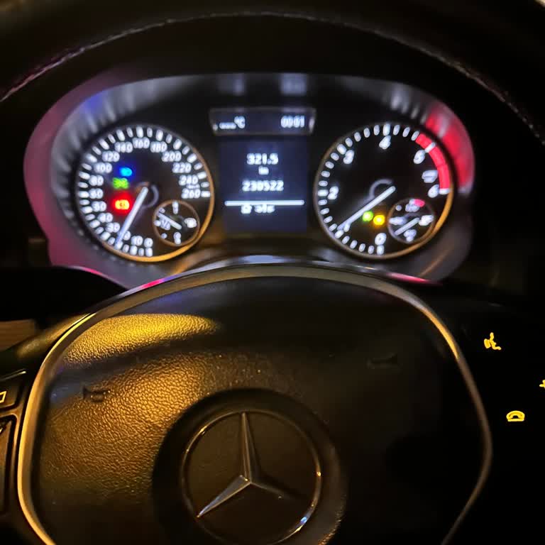 Mercedes A180 Gösterge Paneli Arızası Ve Ücretsiz Çözüm Talebi