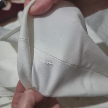 Zara'dan Aldığım Elbiselere Gelen Defolu Durum Ve Mağduriyetim