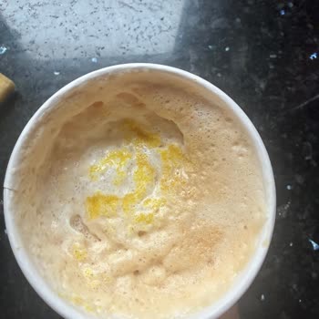 Zekeriyaköy Starbucks Şubesinde Buz Gibi Ve Yarı Boş İçecek Şikayeti