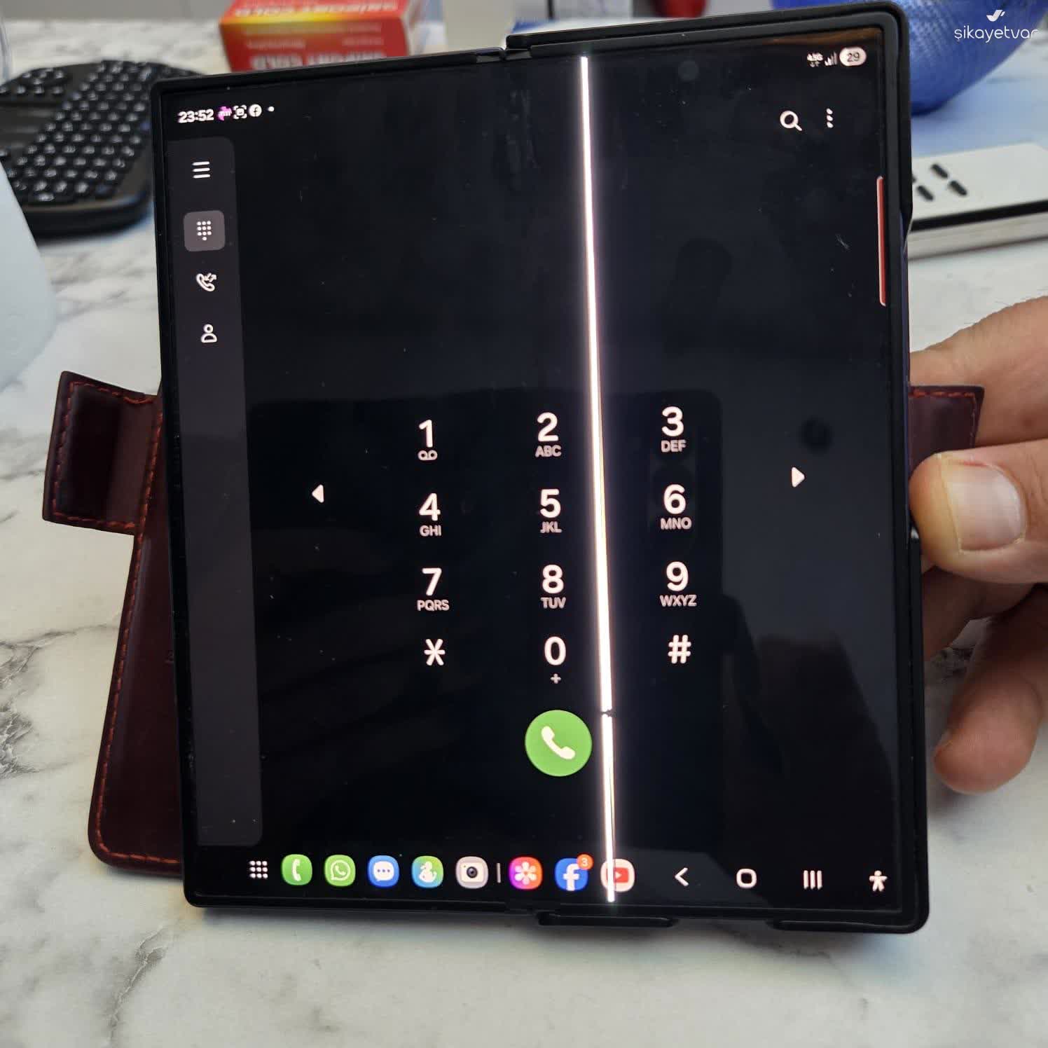 samsung-z-fold-6-ekran-lekesi-