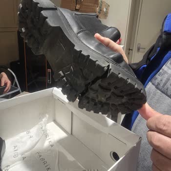 Üretim Hatası Nedeniyle Botta Deformasyon Ve Değişim Talebi