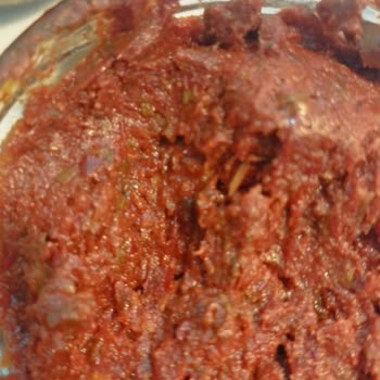 Gürtat Mandıra Ve Şarküteri Ürünün Ekşi Ve Bozuk Olduğunu Fark Ettim