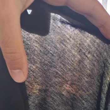 LCW’den Aldığım Siyah T-Shirt Kalitesiz Ve Şeffaf, İade/Değişim İstiyorum