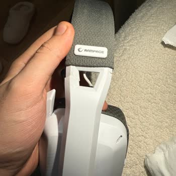 Rampage Blitz Kulaklığının Eklem Yerlerinde Çatlama Ve Aşınma, Garanti Talebi