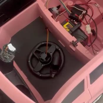 Kırık Gelen Akülü Araba Ve Bilgilendirme Olmadan Sipariş İptali