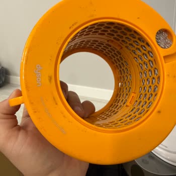 Dyson Filtreleri Ambalajsız, Kirli Ve Sigara Kokulu; Yeni Filtre Talebi Gecikiyor