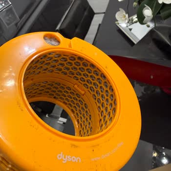 Dyson Filtreleri Ambalajsız, Kirli Ve Sigara Kokulu; Yeni Filtre Talebi Gecikiyor