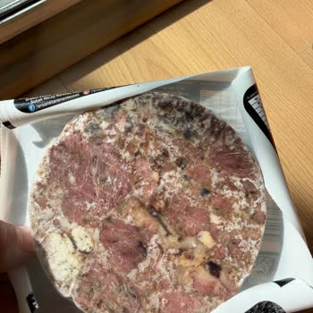 Mantar Kaplı Ambalajda Satılan Dana Kavurması: Hijyen Sorunu