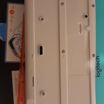 No puedo usar mi Logitech K270 por falta de receptor USB