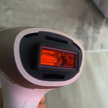 Philips Lumea Cihazındaki Çatlak Ve Uzayan Servis Süreci