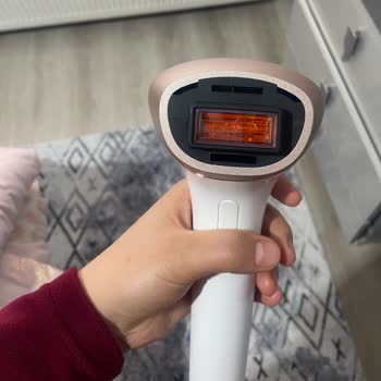 Philips Lumea Cihazındaki Çatlak Ve Uzayan Servis Süreci