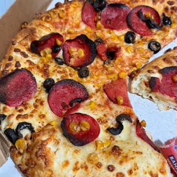 Sarıgazi Domino’s Şubesinde Soğuk Ve Vasat Pizza, 1 Saat Gecikme Ve Ücret İadesi Talebi