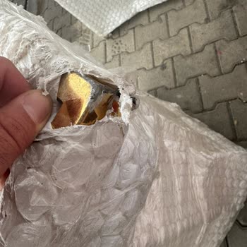 Ersan Kargo Mobilyalarda Taşımadan Kaynaklandığı Açıkça Belli Olan Ciddi Hasarlar Bulunuyor