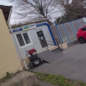 Bedaş Güngören Şubesinde Soğuk Havalarda Dışarıda Bekletilmek