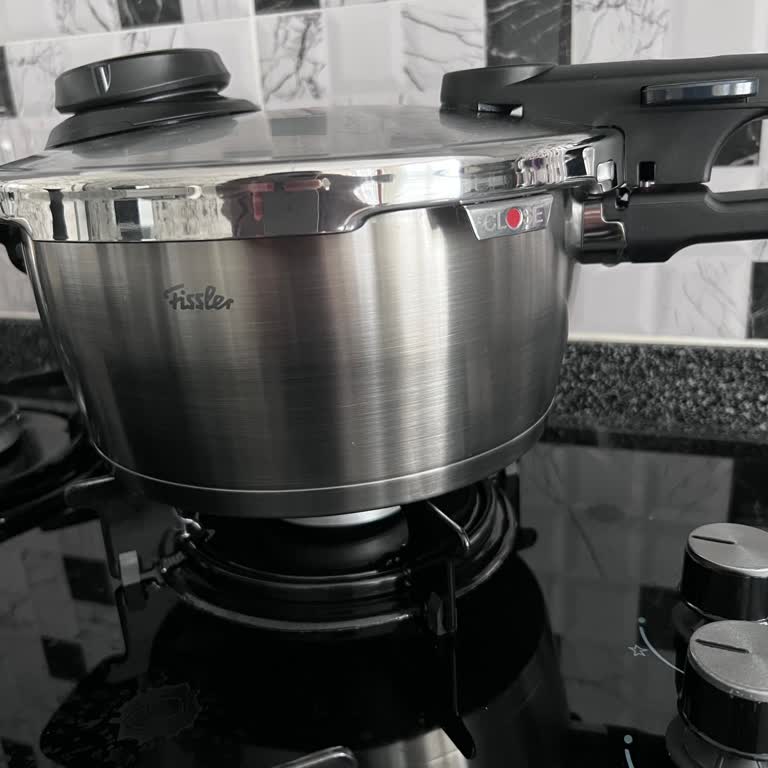 Ayıplı Düdüklü Tencere İçin Ücret İadesi Talebi