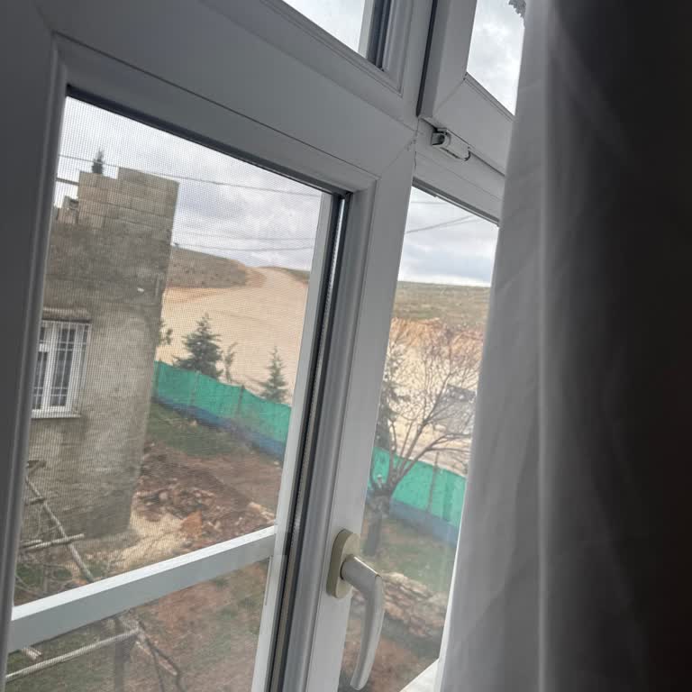 Nizip Uluyol Mezrasında Çamurlu Yol Ve Acil Onarım Talebi