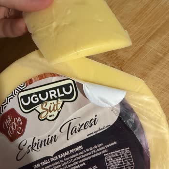 Uğurlu Süt Kaşar Peynirinde Kıl Görülmesi Ve İade İsteği