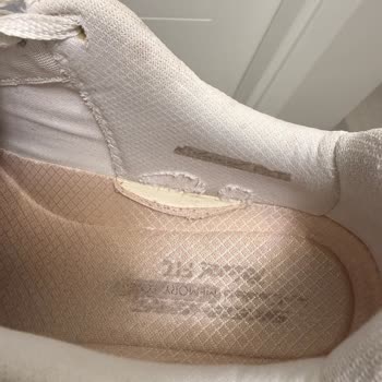 4000 TL'lik Skechers Ayakkabım Kısa Sürede Deforme Olup Ayağımı Yarıyor