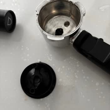 Alınan Kahve Makinesi Kırık Ve Eksik Parçalarla Geri Döndü, Şartsız İade İstiyorum