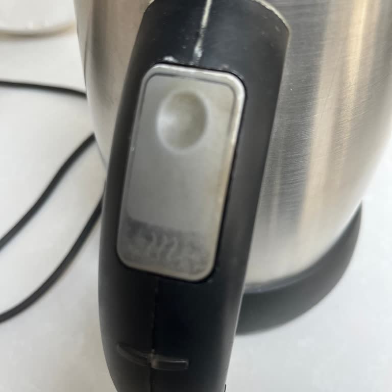 Arçelik Gusto Çay Makinesinde Tekrarlayan Düğme Arızası Ve Garanti Dışı Parça Değişimi Talebi