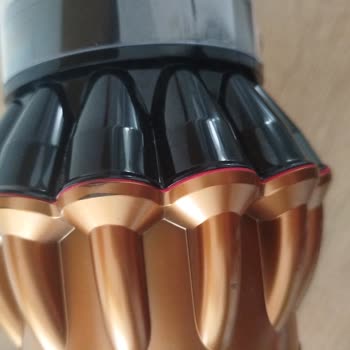 Ses Sorunu Ve Boya Atması Nedeniyle Dyson Süpürge Değişim Talebi