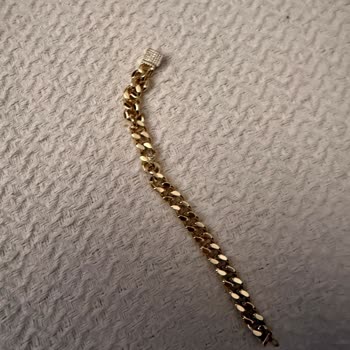 Garage Steel Üçüncü Bileklik Bozuk Çıktı