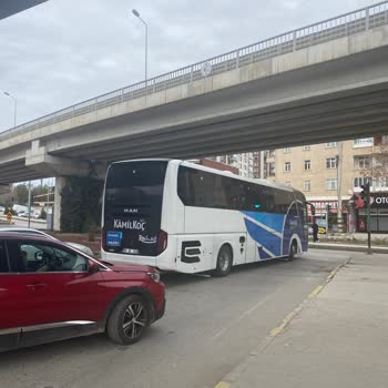 Kırmızı Işıkta Bırakılan Otobüs Çocuğumun Hayatını Tehlikeye Attı