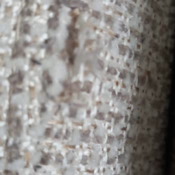 Boya Soyulan Ve Kumaşı Yırtılan Koltukta Firmadan Haksız Kesinti Talebi