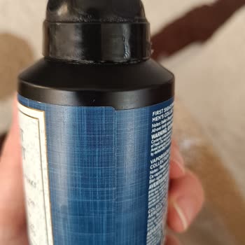 Hijyenik Olmayan Açık Erkek Vücut Spreyi Değişim Talebi