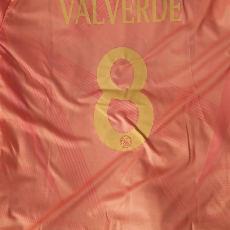 Yanlış Renk Baskılı Forma Ve Cevapsız Değişim Talebi