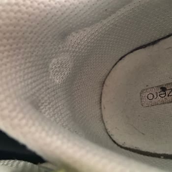 Adidas Ayakkabısındaki Üretim Hatası Değişim Talebi Reddedildi