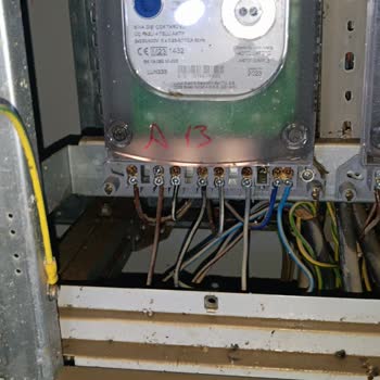 Dakika18 Blokta Lağım Su Birikintisi Sağlık Ve Elektrik Tehlikesi Yaratıyor