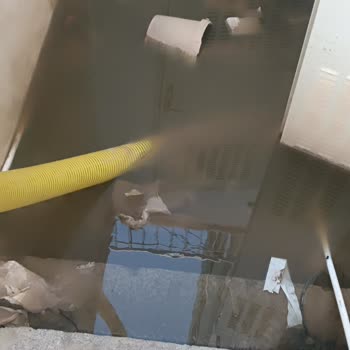 Dakika18 Blokta Lağım Su Birikintisi Sağlık Ve Elektrik Tehlikesi Yaratıyor