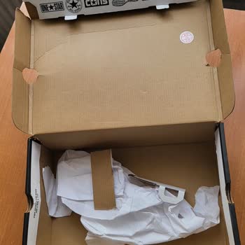 Trendyol Express'te Açılmış Kargo Paketi Ve Hasarlı Ayakkabı Şikayeti